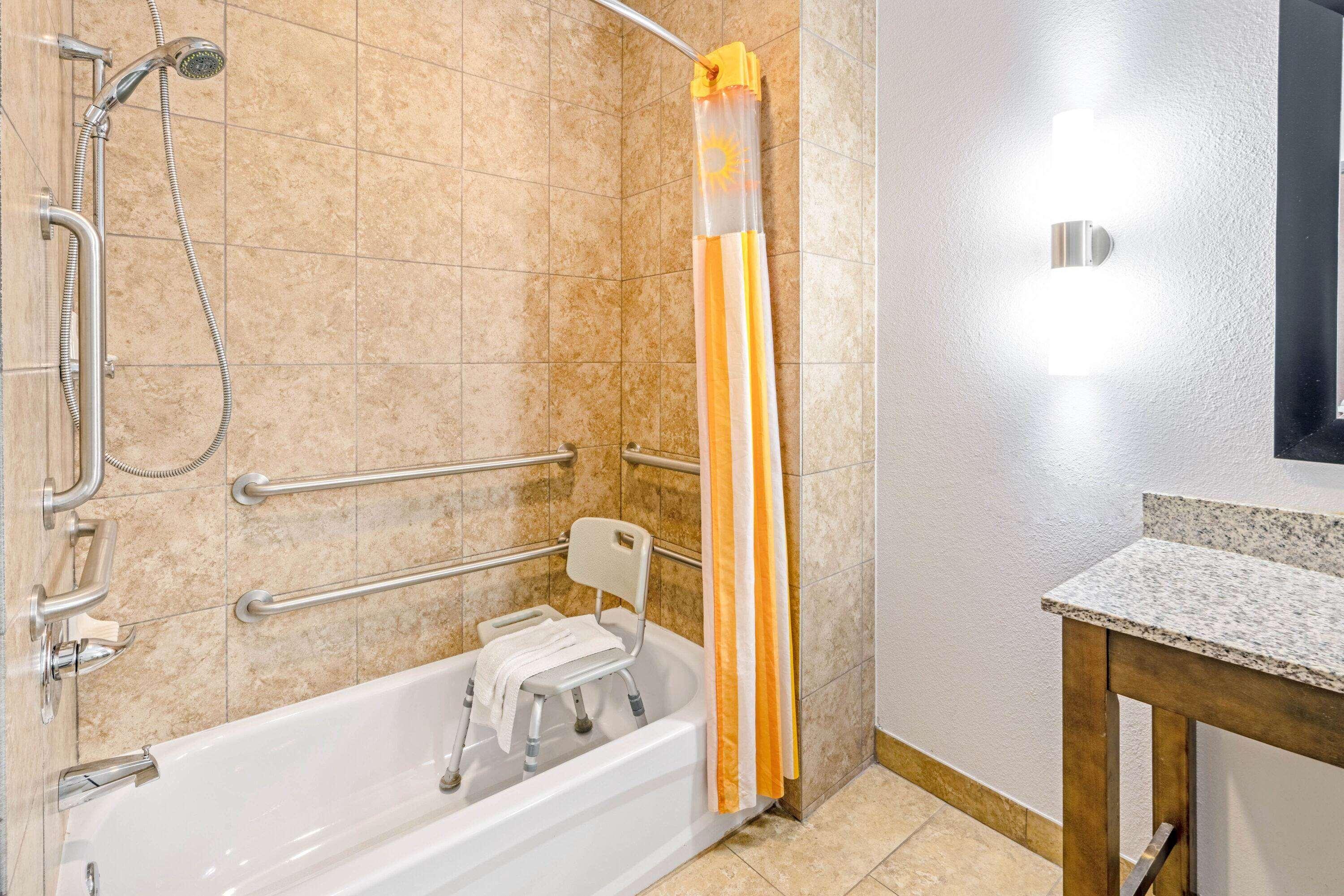 La Quinta By Wyndham Guthrie Otel Dış mekan fotoğraf